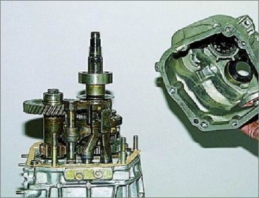 CD Ausführung - Reparaturanleitung für Lada Niva 21214 mit Stromlaufpläne